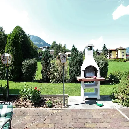 شقة In Kirchberg Near Lift, Cleaning Included كيرشبرغ ان تيرول