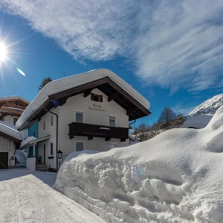شقة In Kirchberg Near Lift, Cleaning Included كيرشبرغ ان تيرول