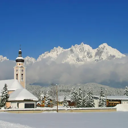 Apartment In Kirchberg Near Lift, Cleaning Included